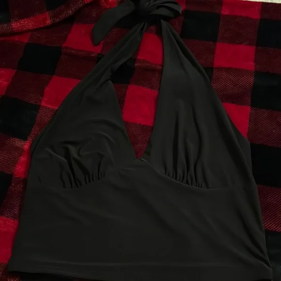 Full Tilt halter top - Picture 3 of 4